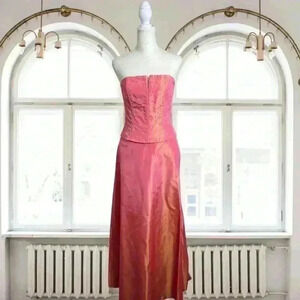 Jessica McClintock Gown Size 5 Embroidered Bodice Y2K Iridescent Pink Corset